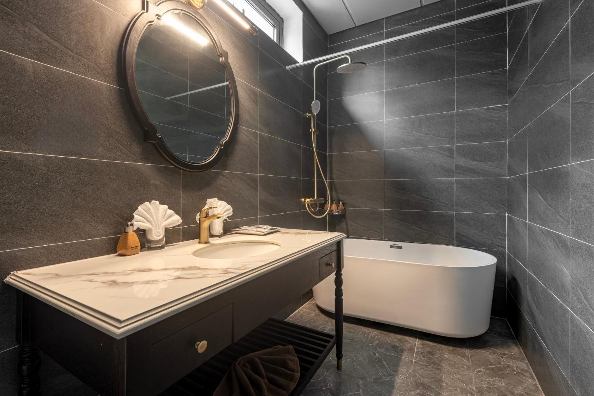 Indochine Boutique Hotel Ninh Binh Bagian luar foto